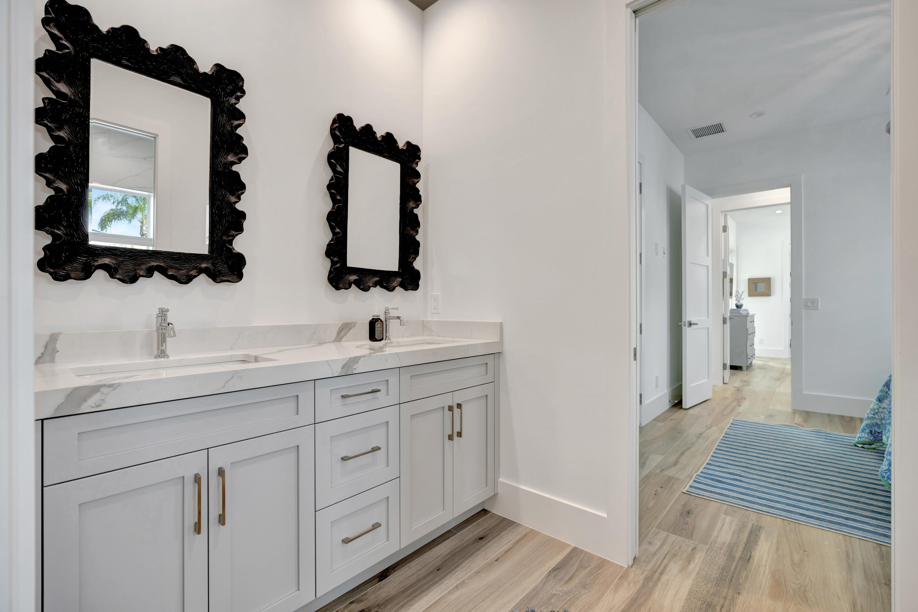 NORTH PALM BEACH VILLAGE OF 2 - Residential