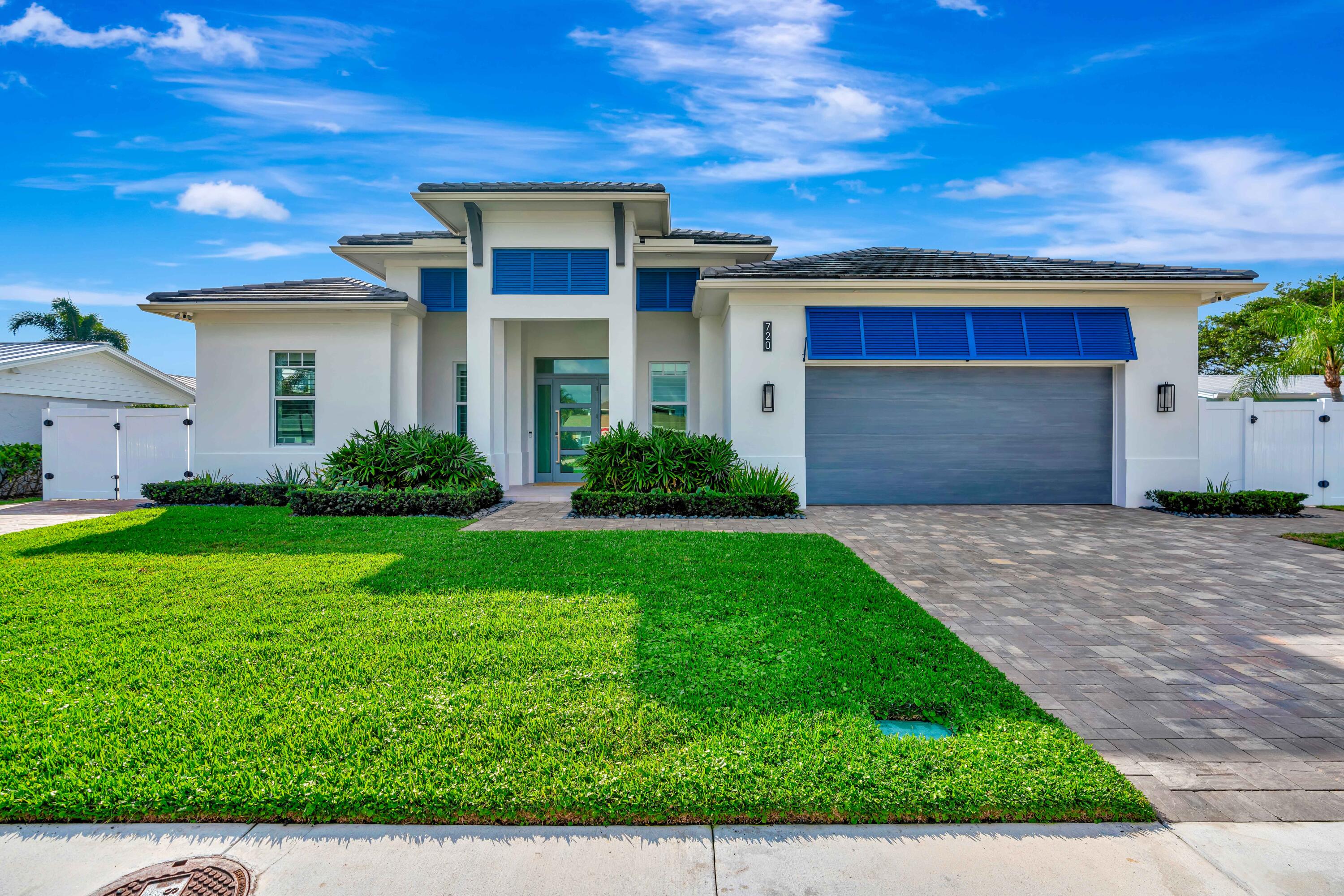 NORTH PALM BEACH VILLAGE OF 2 - Residential