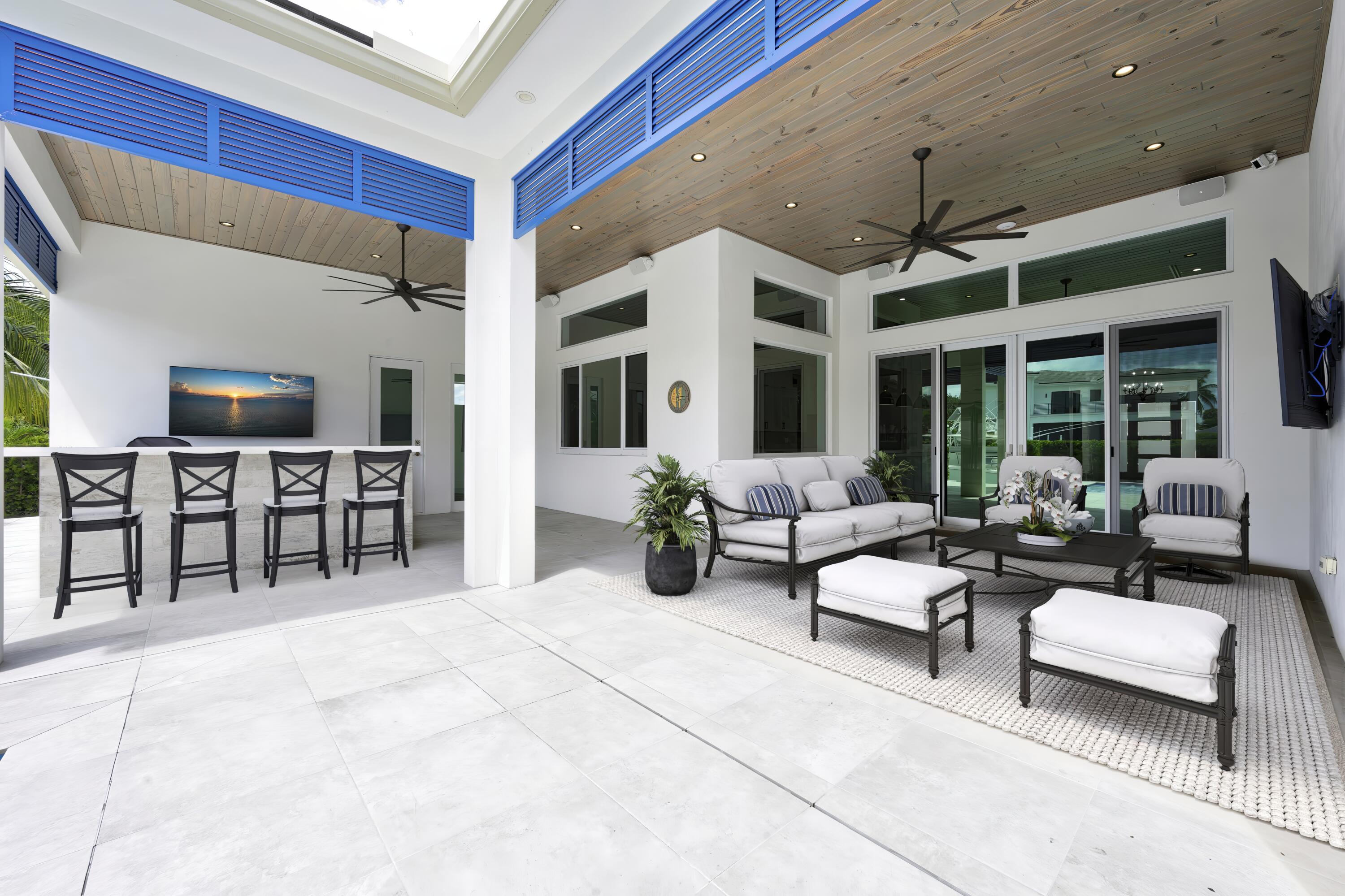 NORTH PALM BEACH VILLAGE OF 2 - Residential