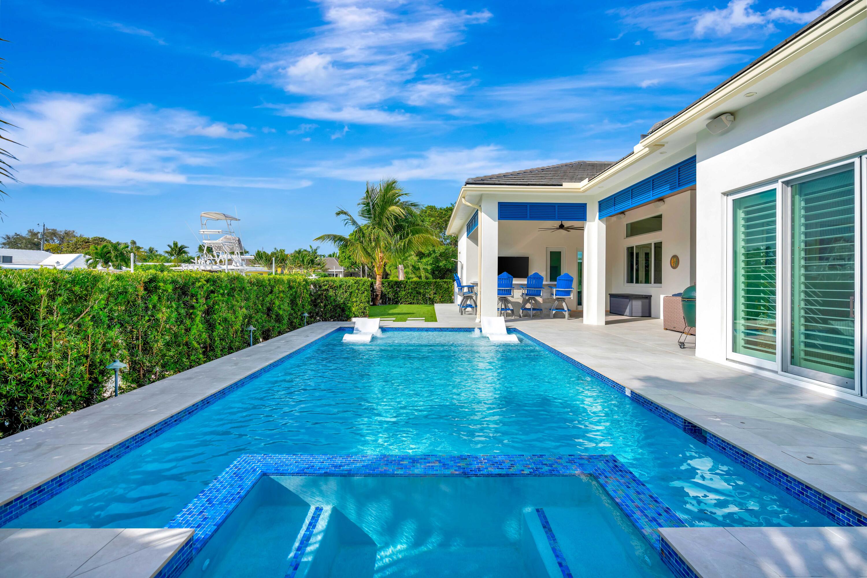 NORTH PALM BEACH VILLAGE OF 2 - Residential