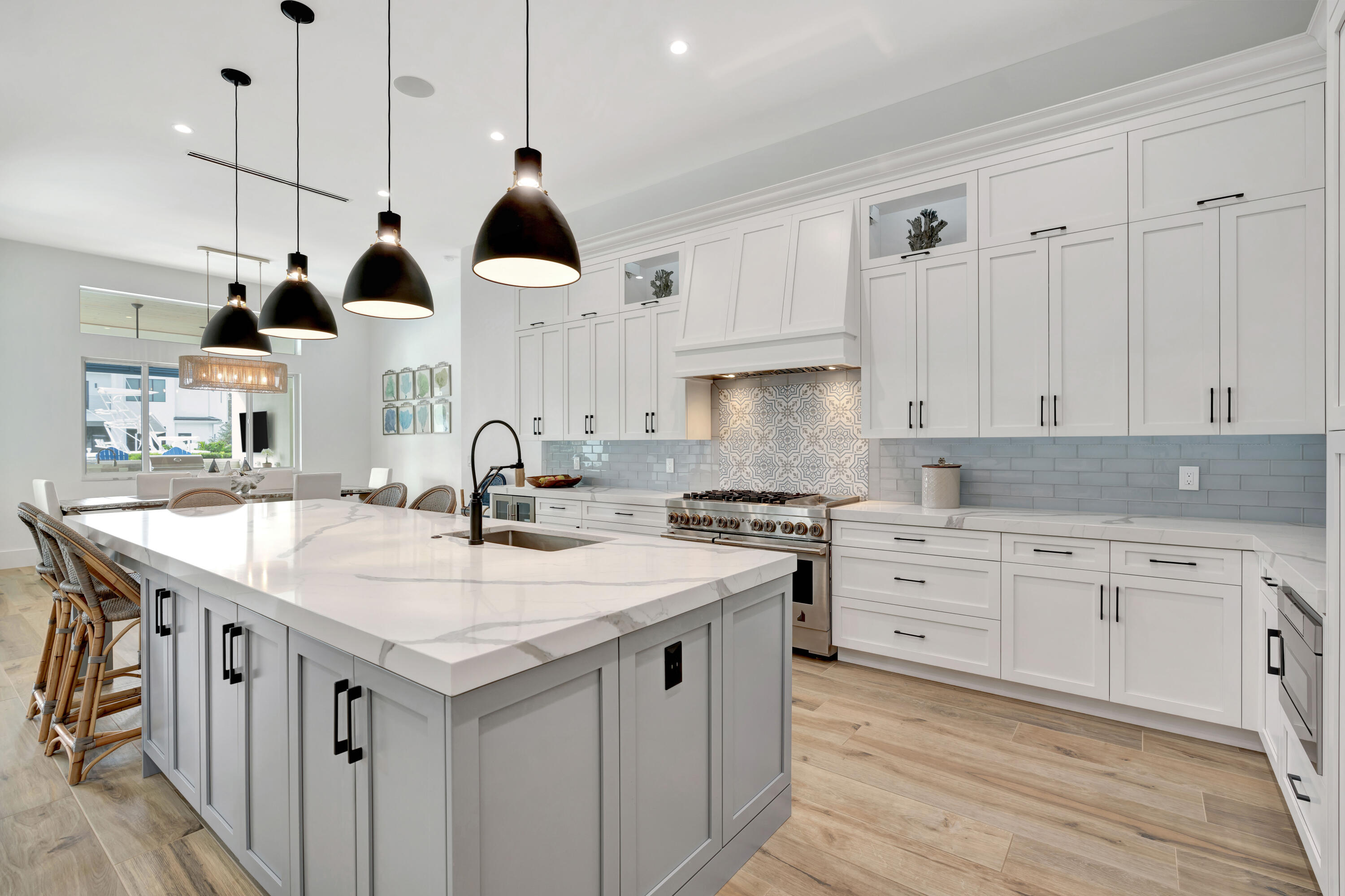 NORTH PALM BEACH VILLAGE OF 2 - Residential