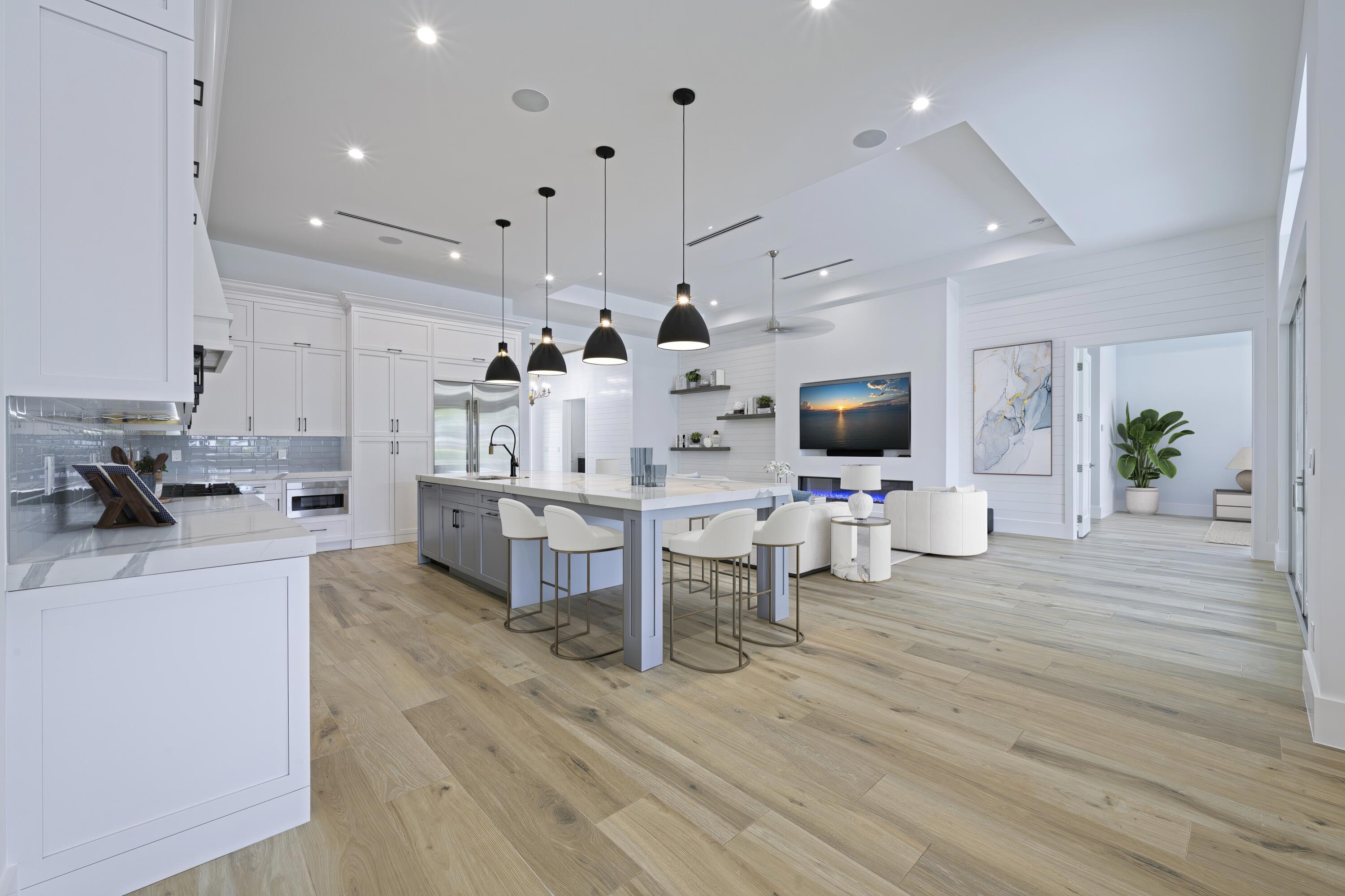 NORTH PALM BEACH VILLAGE OF 2 - Residential