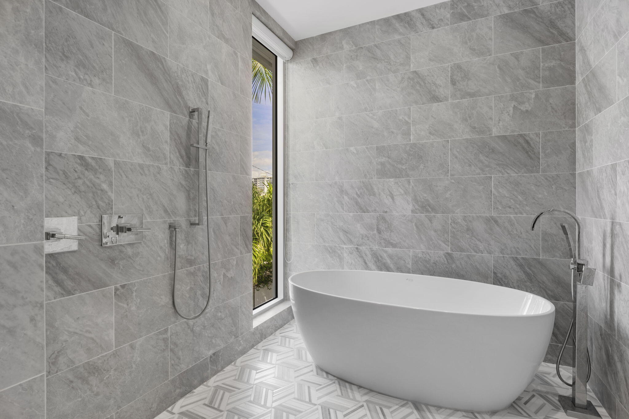 TEN TWENTY LANGER - Residential