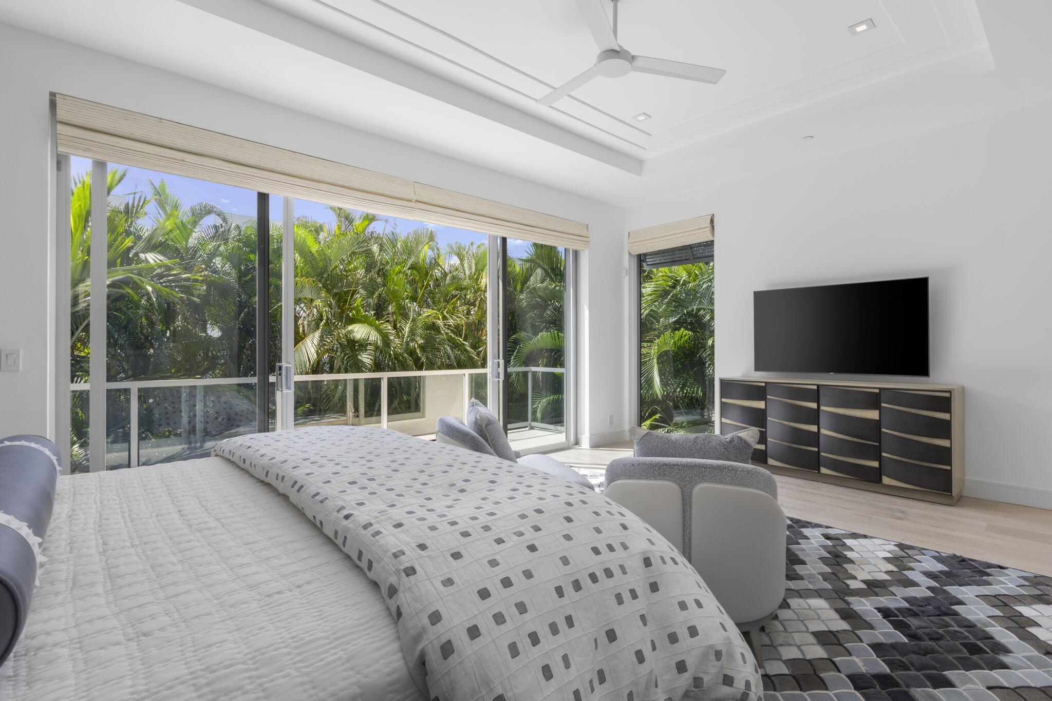 TEN TWENTY LANGER - Residential