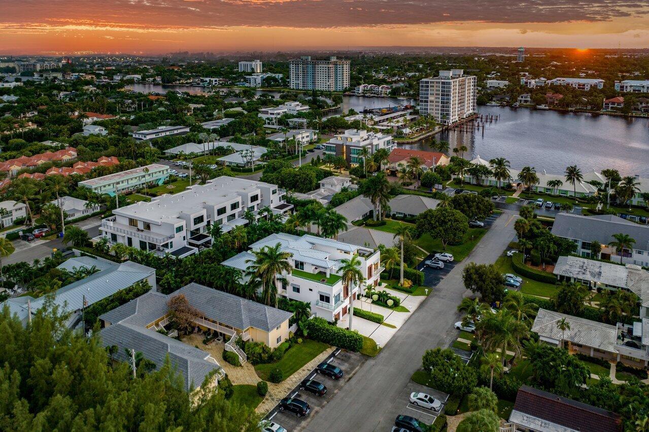 TEN TWENTY LANGER - Residential