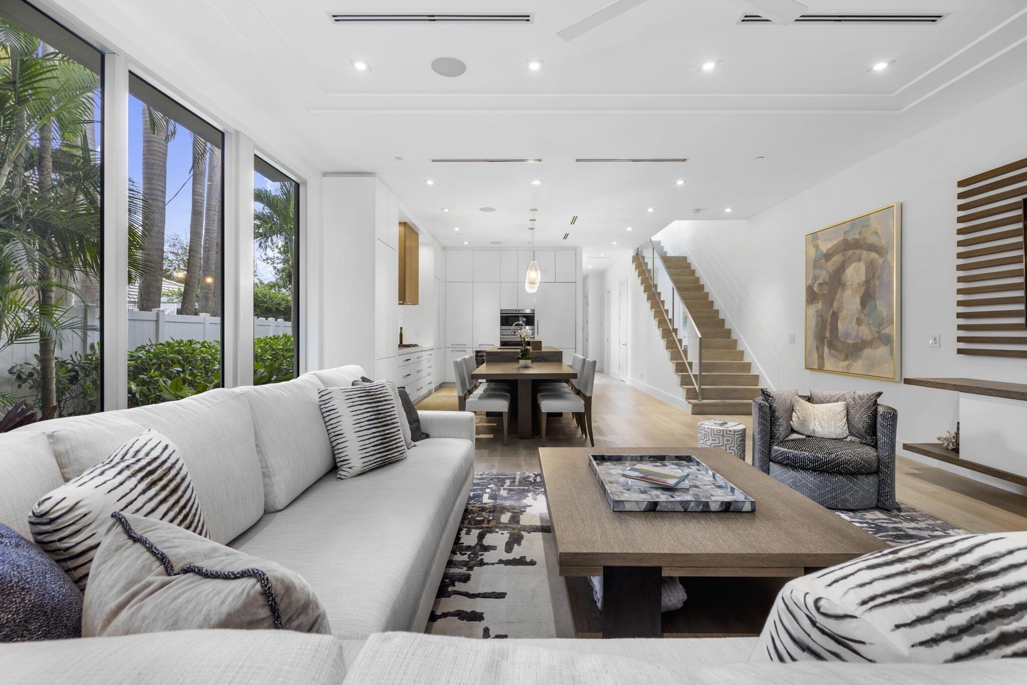 TEN TWENTY LANGER - Residential