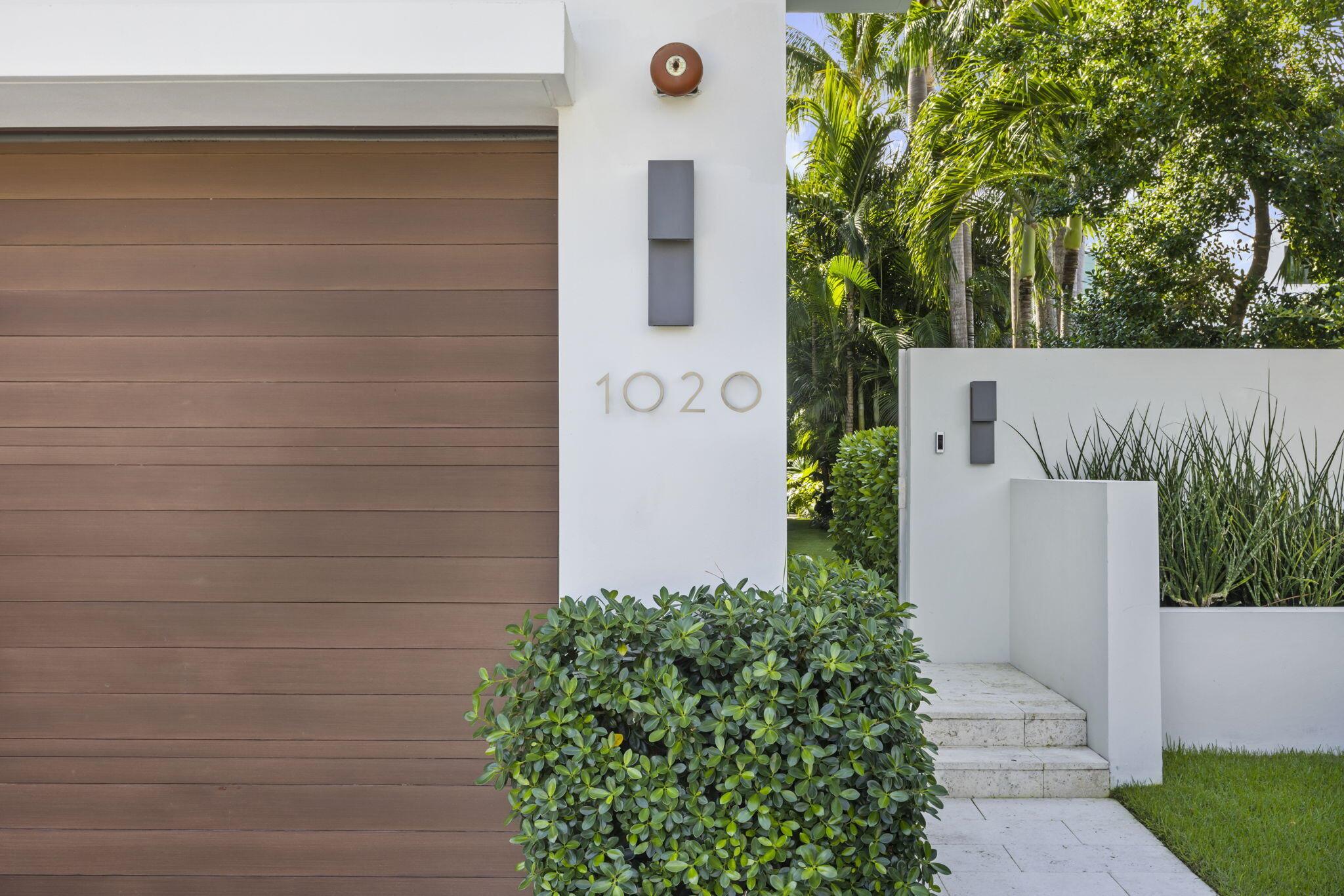 TEN TWENTY LANGER - Residential