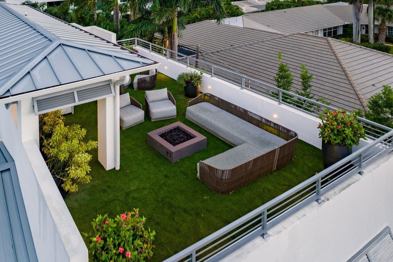 TEN TWENTY LANGER - Residential