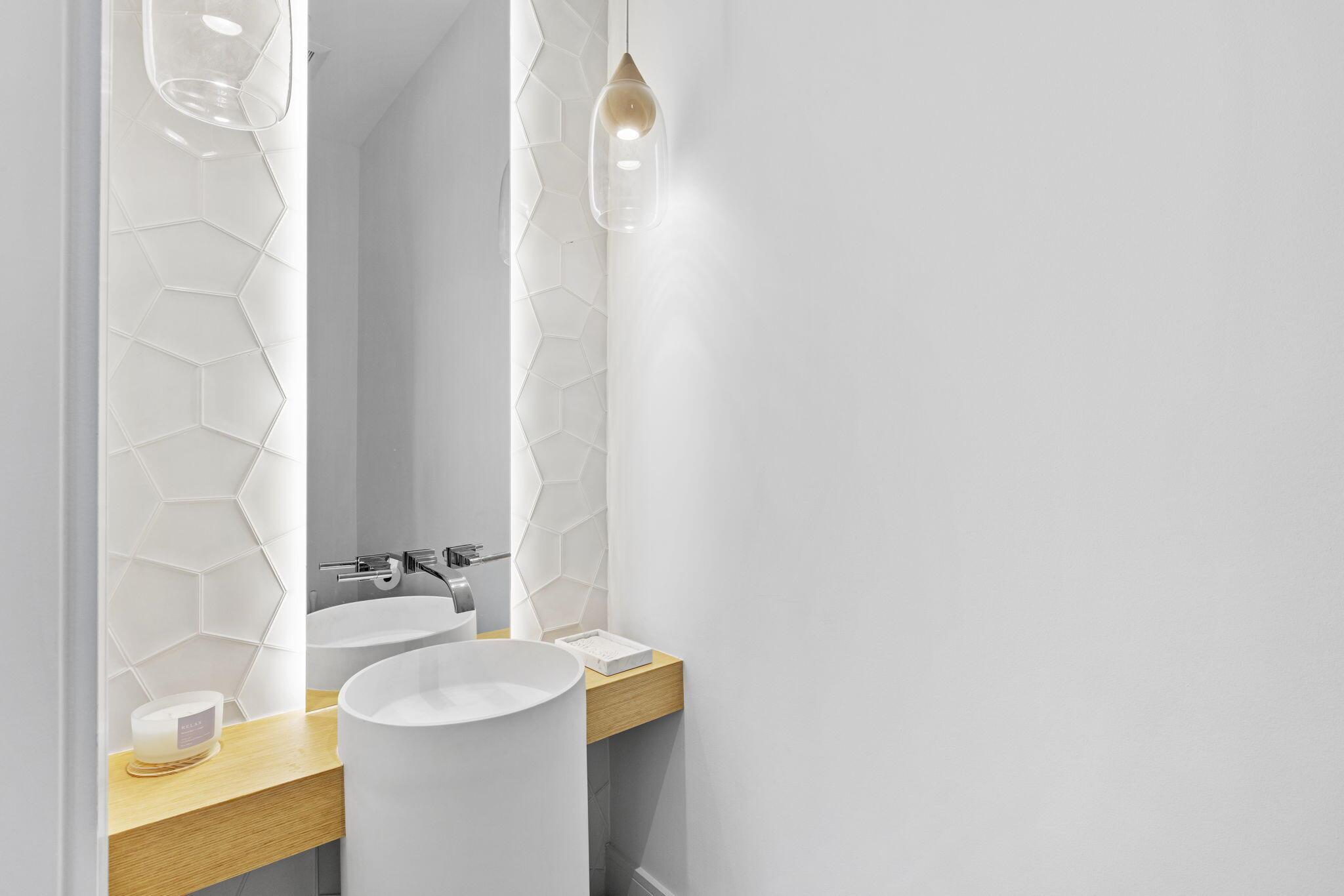 TEN TWENTY LANGER - Residential