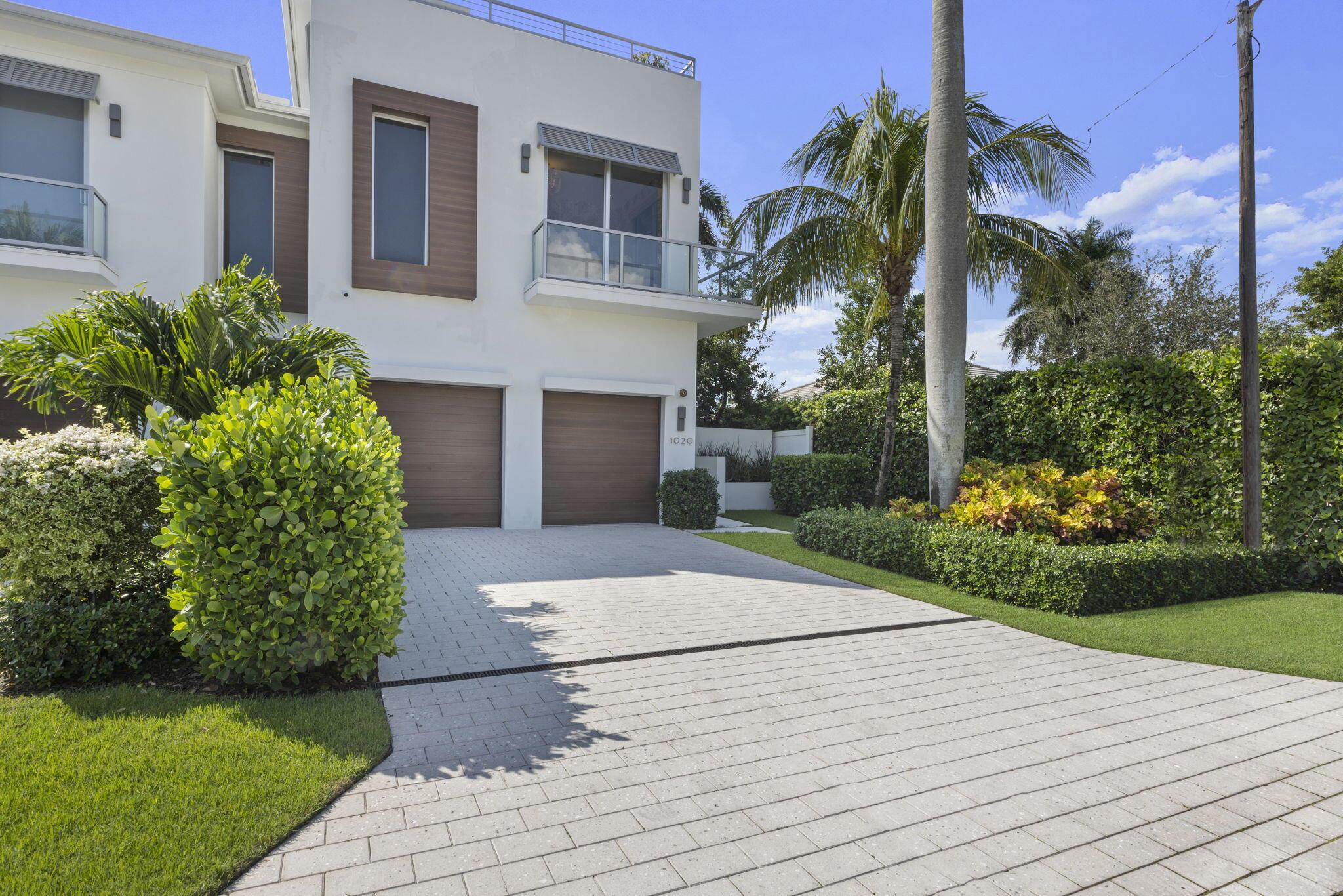 TEN TWENTY LANGER - Residential