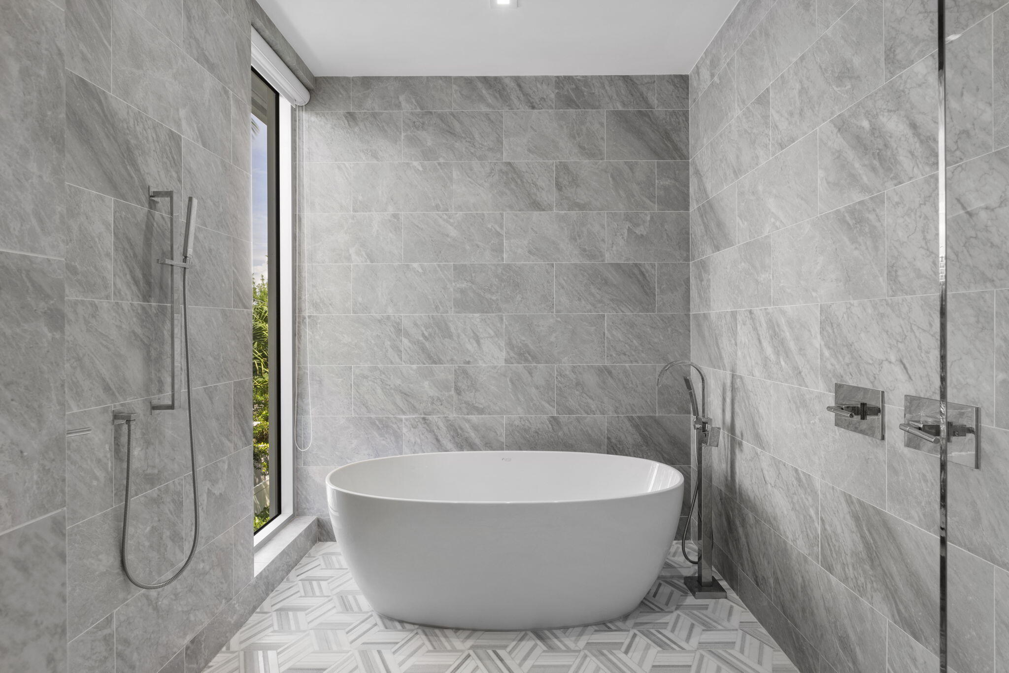 TEN TWENTY LANGER - Residential