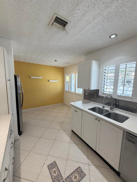 Tiny photo for 40 Pelican Pointe Drive #205, Delray Beach, FL 33483 (MLS # B26086103)