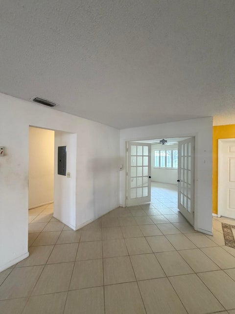 Tiny photo for 40 Pelican Pointe Drive #205, Delray Beach, FL 33483 (MLS # B26086103)