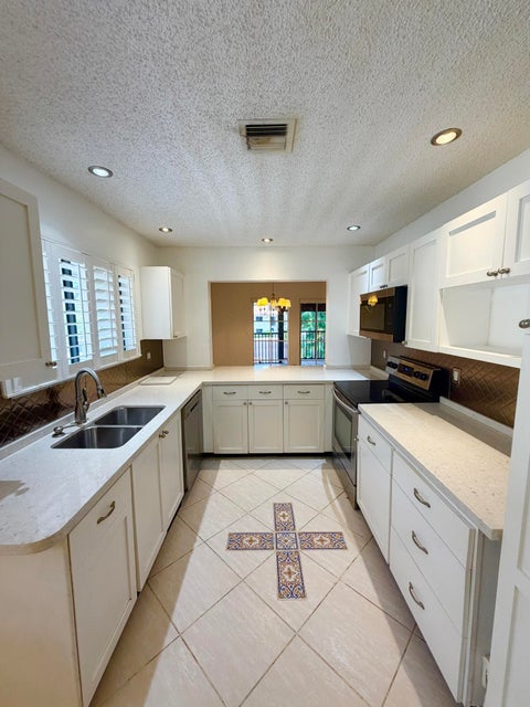 Tiny photo for 40 Pelican Pointe Drive #205, Delray Beach, FL 33483 (MLS # B26086103)