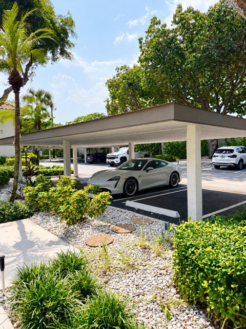 Tiny photo for 40 Pelican Pointe Drive #205, Delray Beach, FL 33483 (MLS # B26086103)