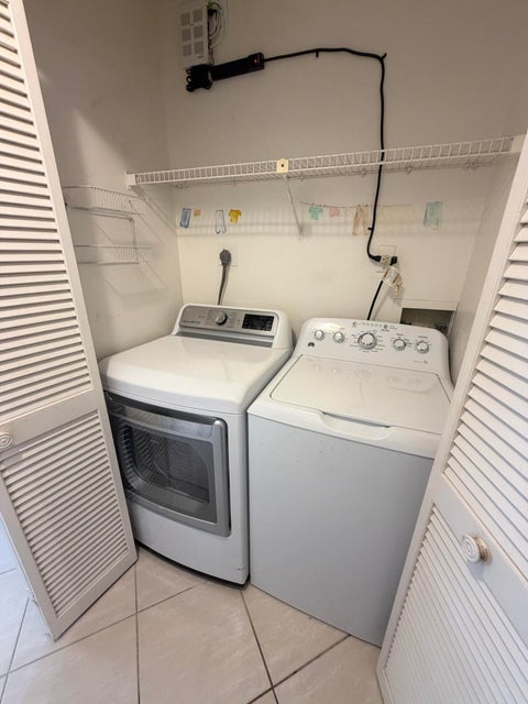 Tiny photo for 40 Pelican Pointe Drive #205, Delray Beach, FL 33483 (MLS # B26086103)