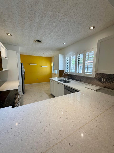 Tiny photo for 40 Pelican Pointe Drive #205, Delray Beach, FL 33483 (MLS # B26086103)