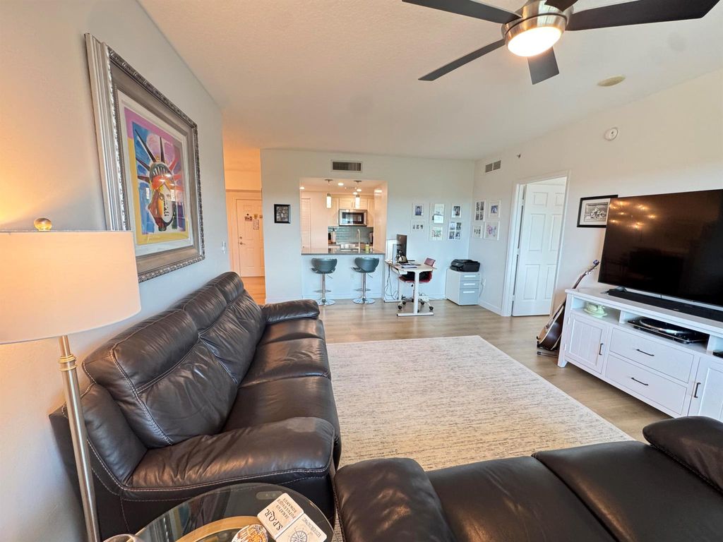 Photo of 700 E Boynton Beach Boulevard #608, Boynton Beach, FL 33435 (MLS # R11131397)