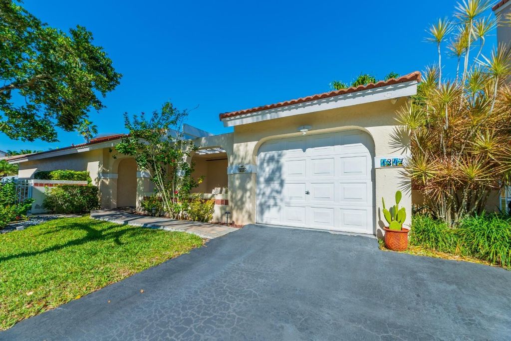 Photo of 1347 Seagrape Circle, Weston, FL 33326 (MLS # F10544844)