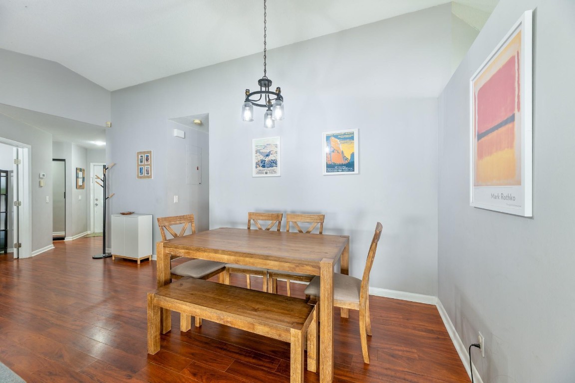 Country Isles Garden Home - Residential