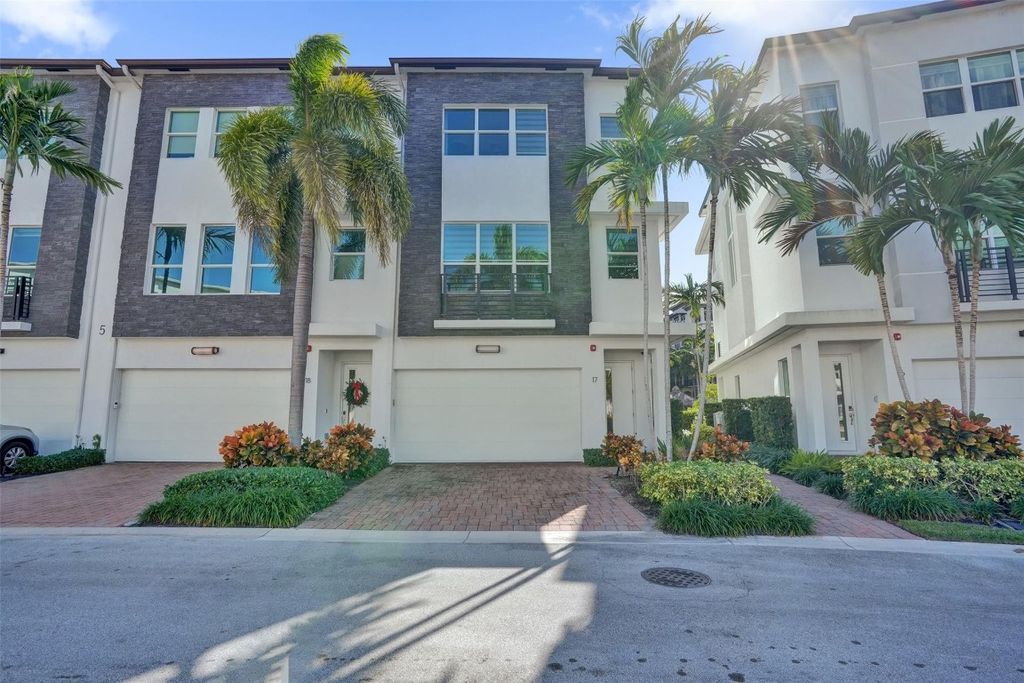 Photo of 2900 NE 12th Terrace #17, Oakland Park, FL 33334 (MLS # F10534190)