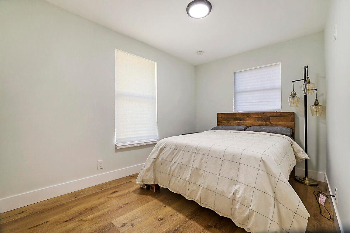 LAUDERDALE VILLAS - Residential