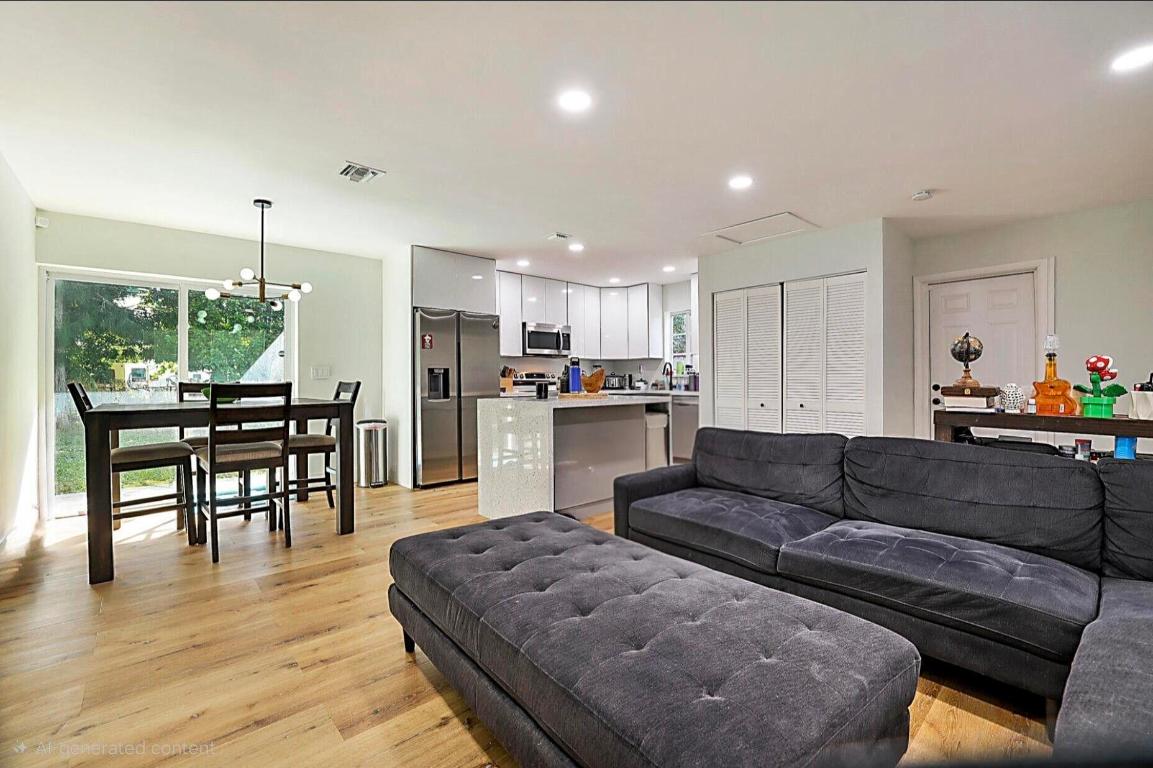 LAUDERDALE VILLAS - Residential