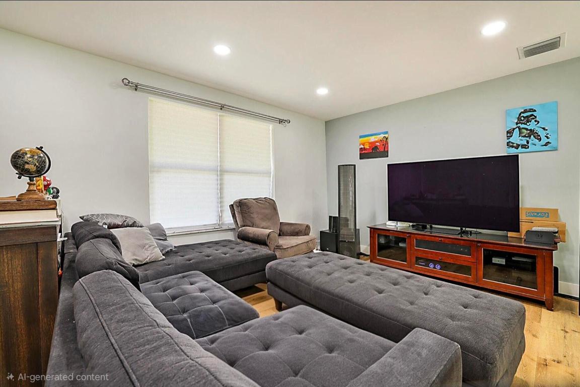 LAUDERDALE VILLAS - Residential