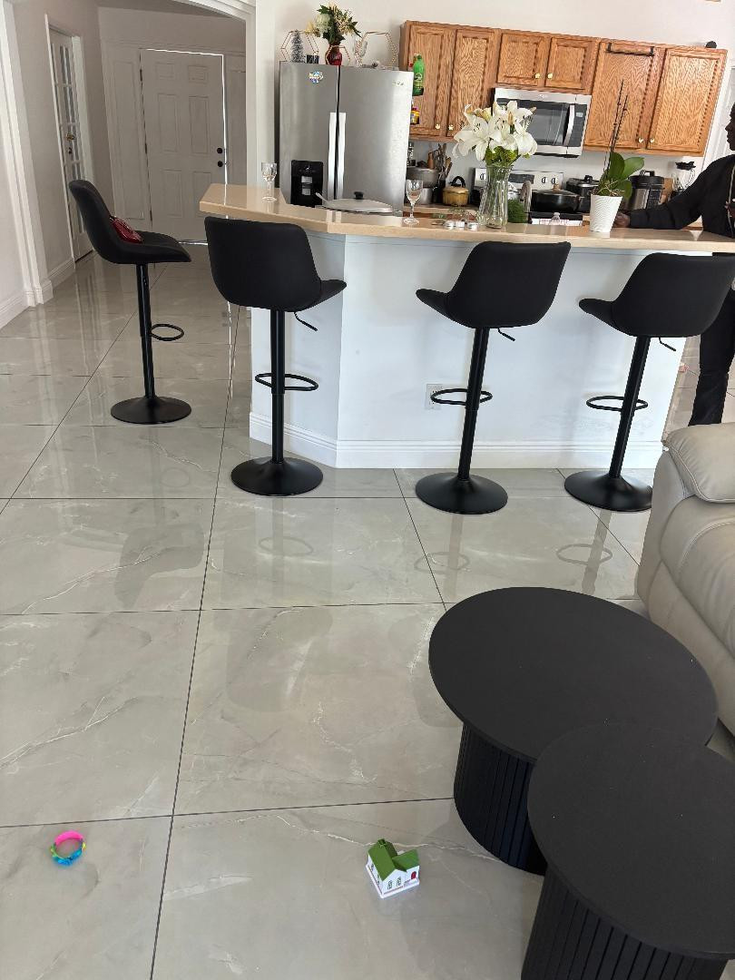 Savanna Club, - Residential