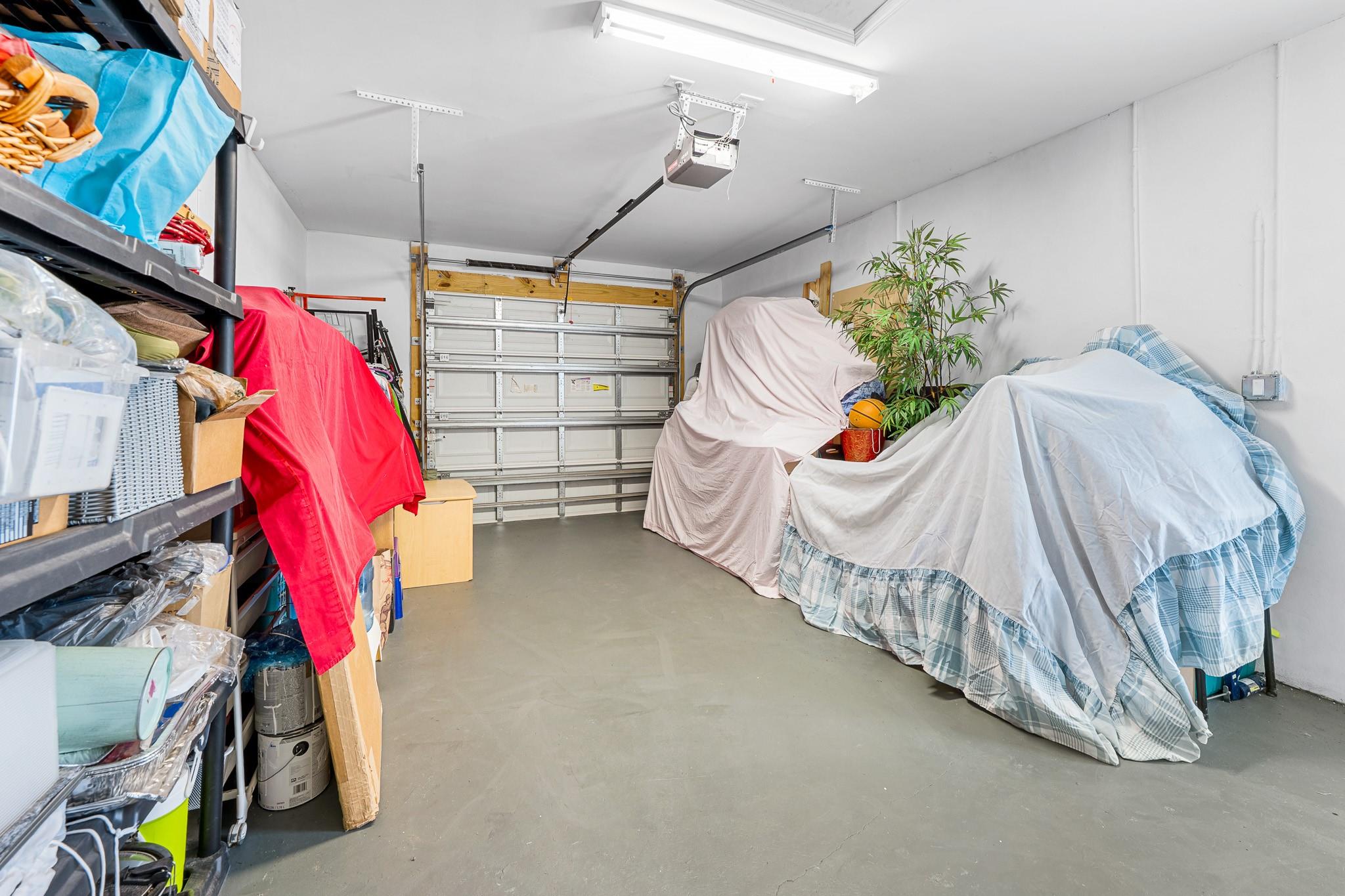 Cresthaven 4 38-10 B - Residential