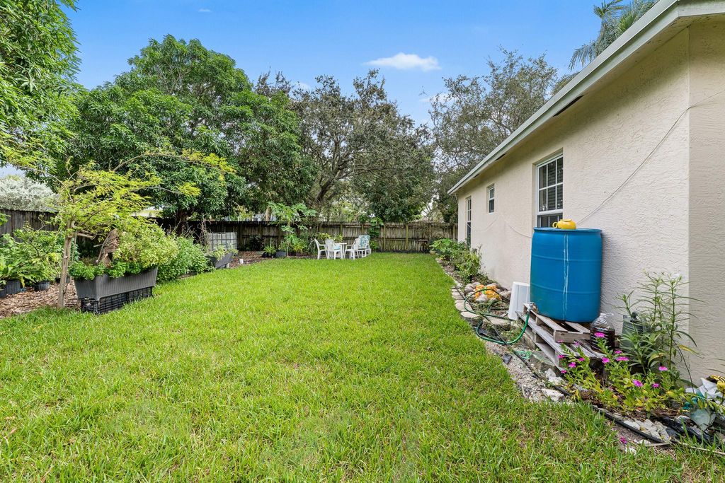 Photo of 3112 NE 17th Ave, Pompano Beach, FL 33064 (MLS # F10532676)