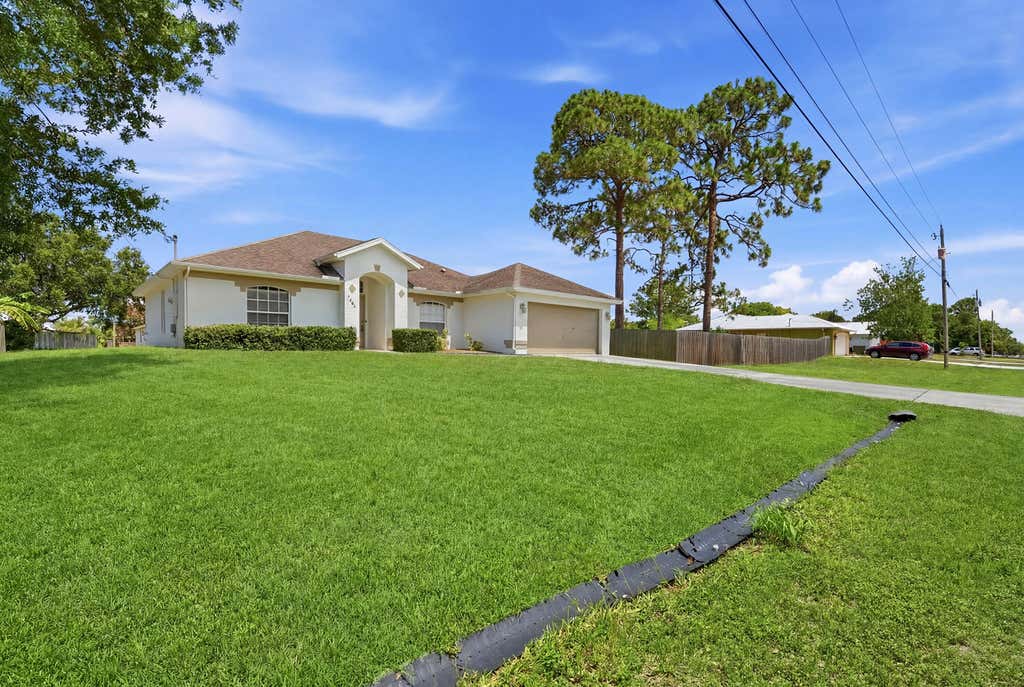 Photo of 1293 SW Kalevala Drive, Port Saint Lucie, FL 34953 (MLS # B26040610)