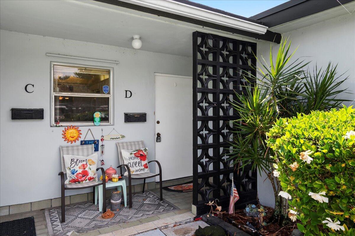 HIGH POINT OF DELRAY BEACH COND SEC II, N 1155 FT - Residential