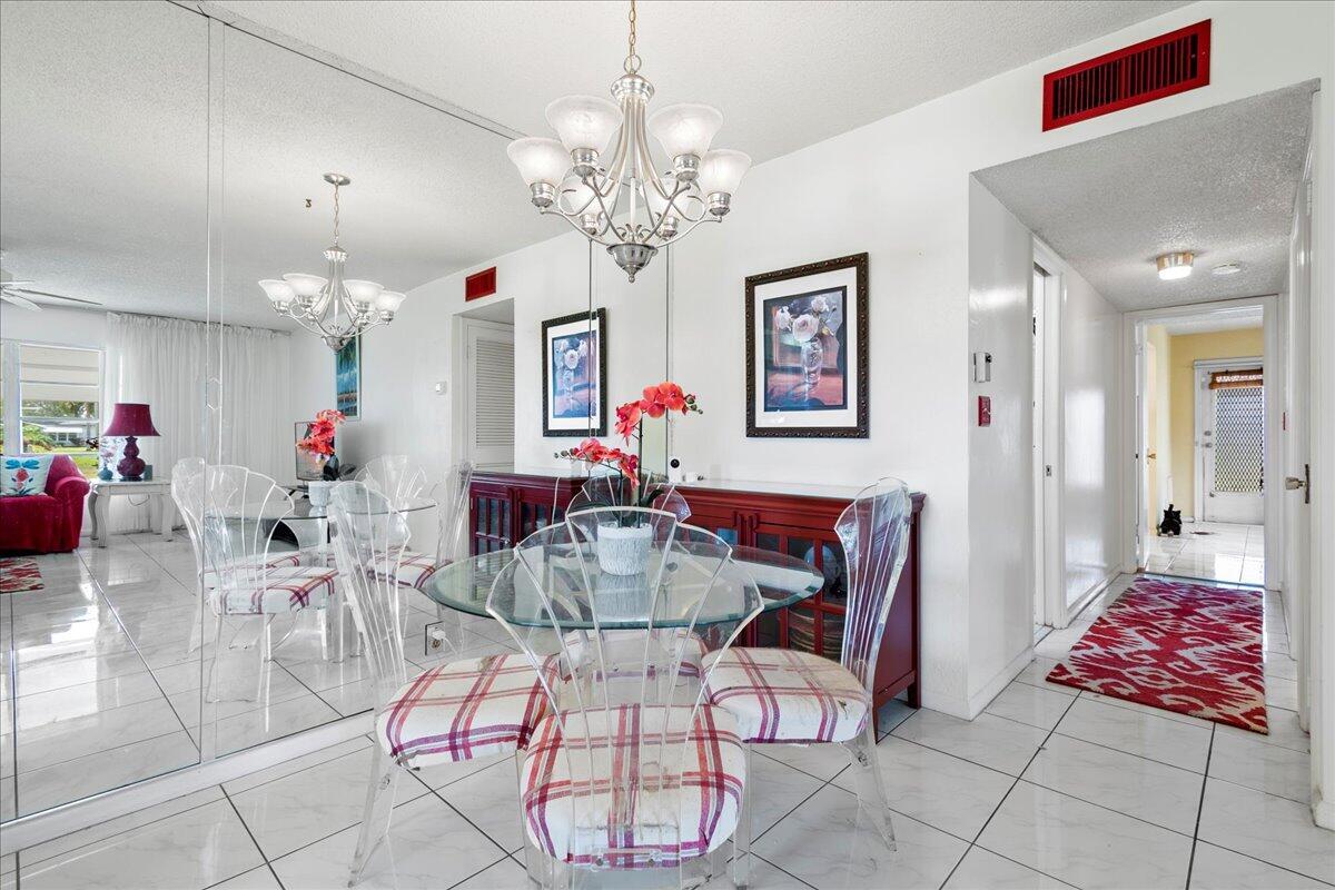 HIGH POINT OF DELRAY BEACH COND SEC II, N 1155 FT - Residential