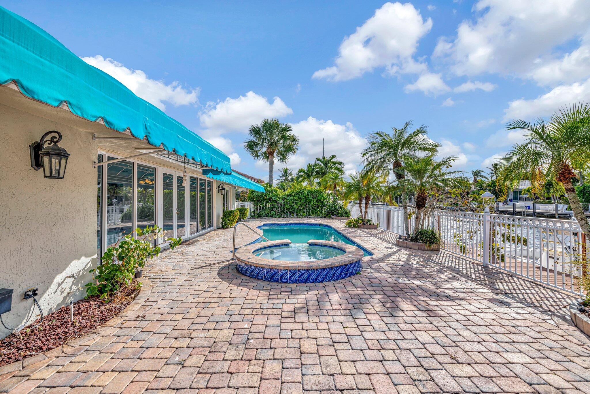 VENETIAN ISLES 1ST SEC - Residential