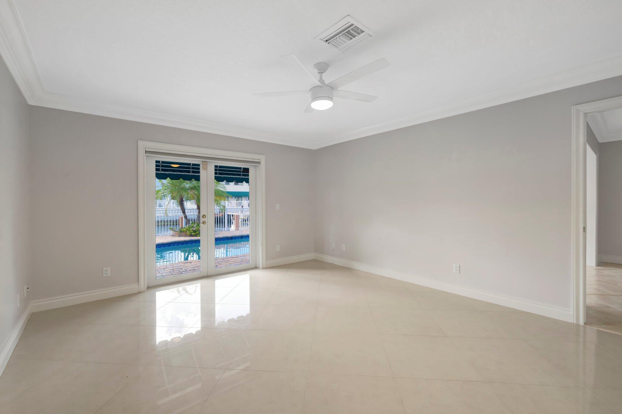 VENETIAN ISLES 1ST SEC - Residential