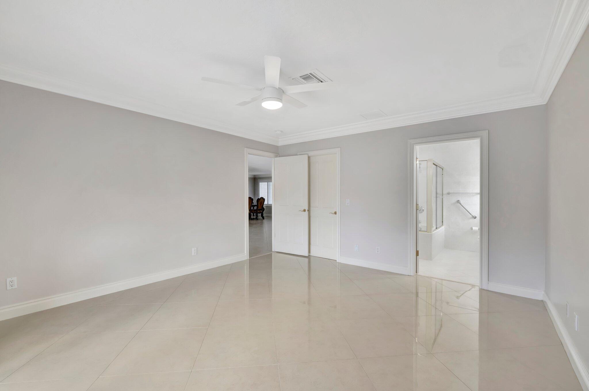 VENETIAN ISLES 1ST SEC - Residential