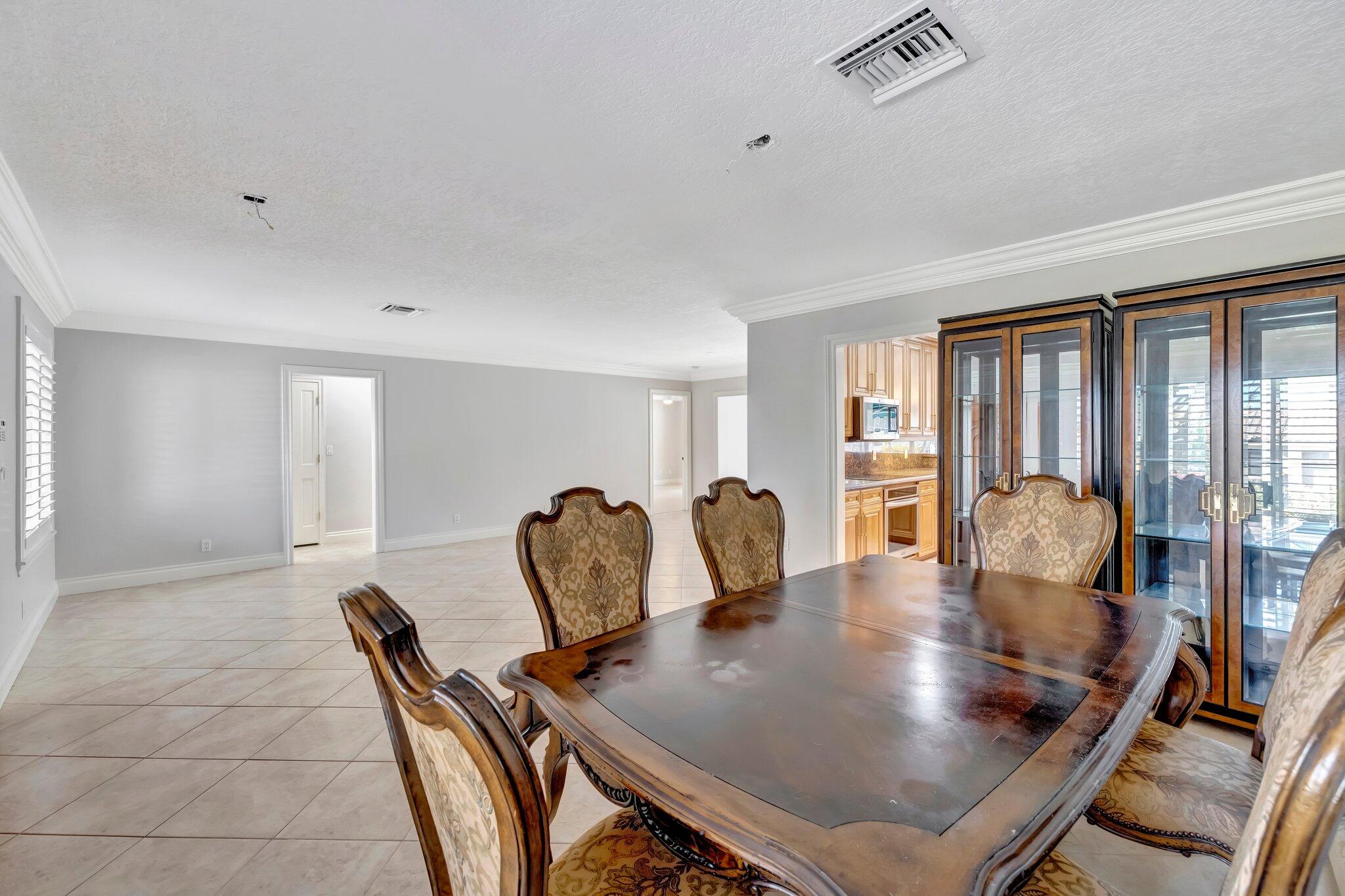 VENETIAN ISLES 1ST SEC - Residential