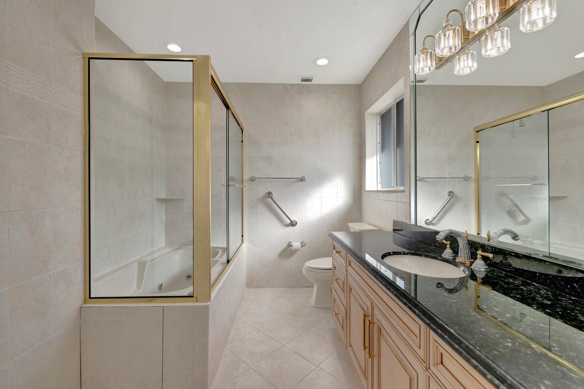 VENETIAN ISLES 1ST SEC - Residential