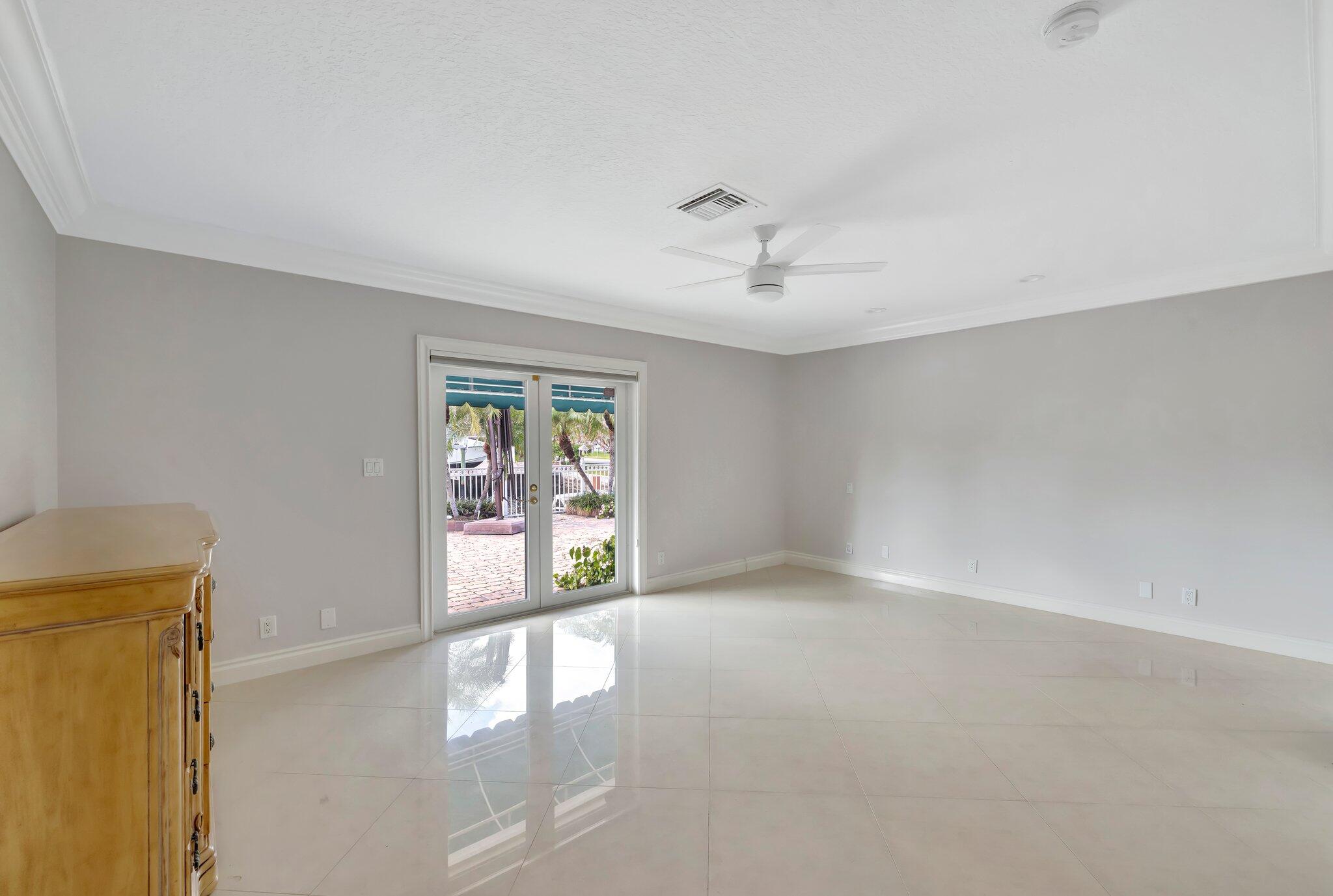 VENETIAN ISLES 1ST SEC - Residential