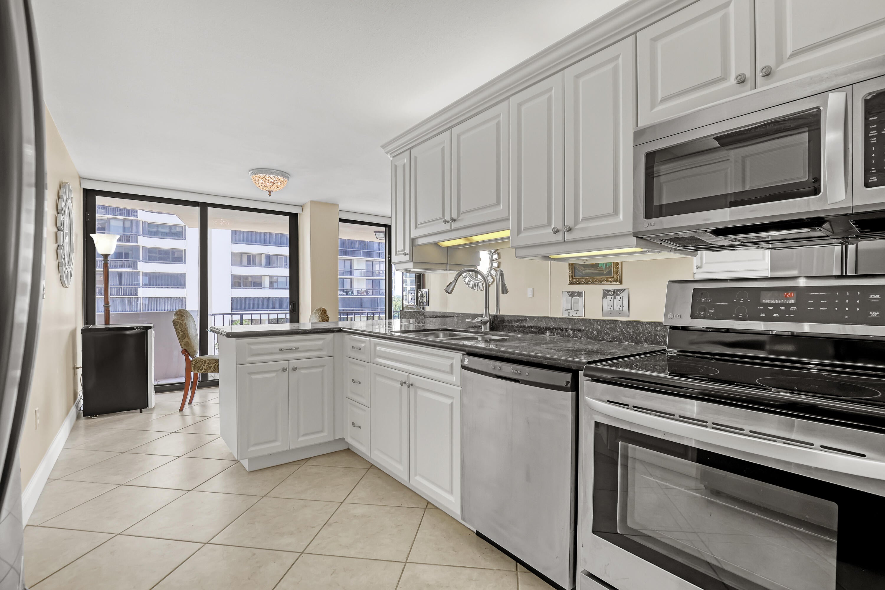 4200 N OCEAN Drive 2-403