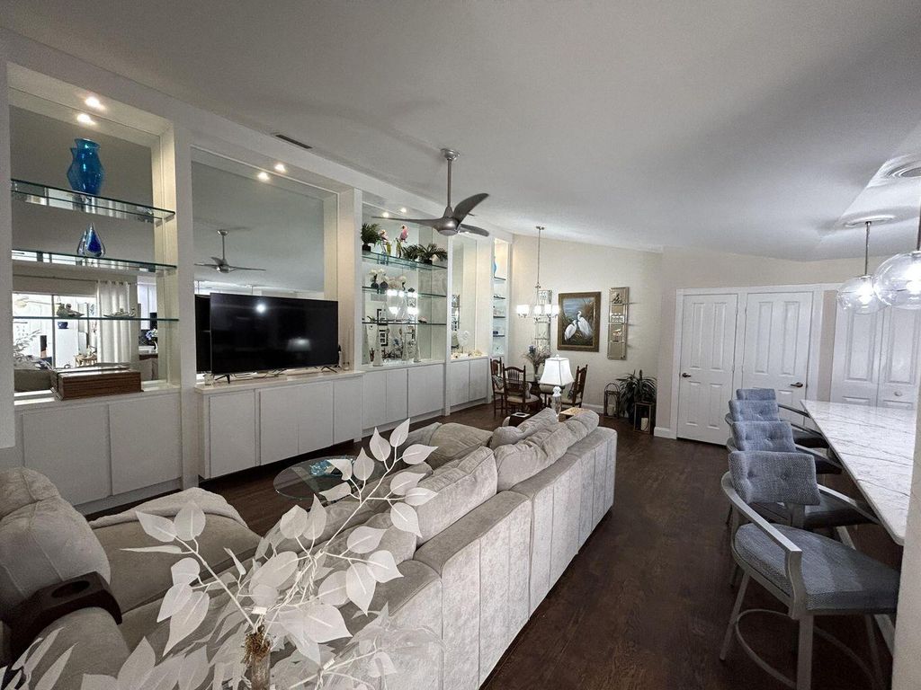 Photo of 7204 Geminata Oak Court, Palm Beach Gardens, FL 33410 (MLS # R11114599)