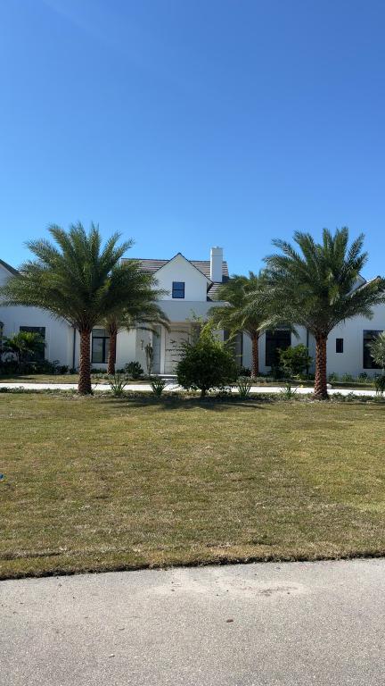 2015 Lockheed Terrace