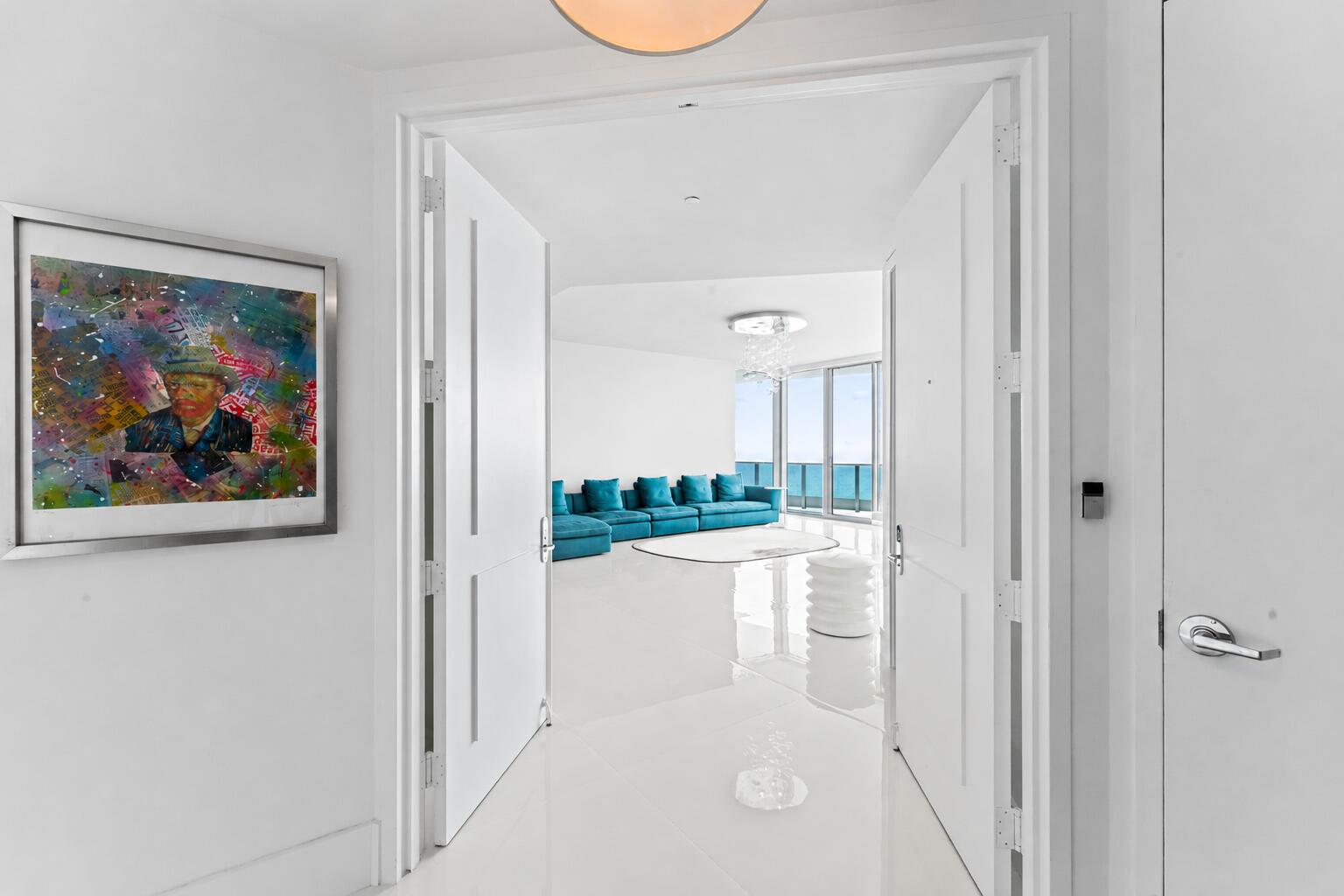 5959 COLLINS Avenue 1203