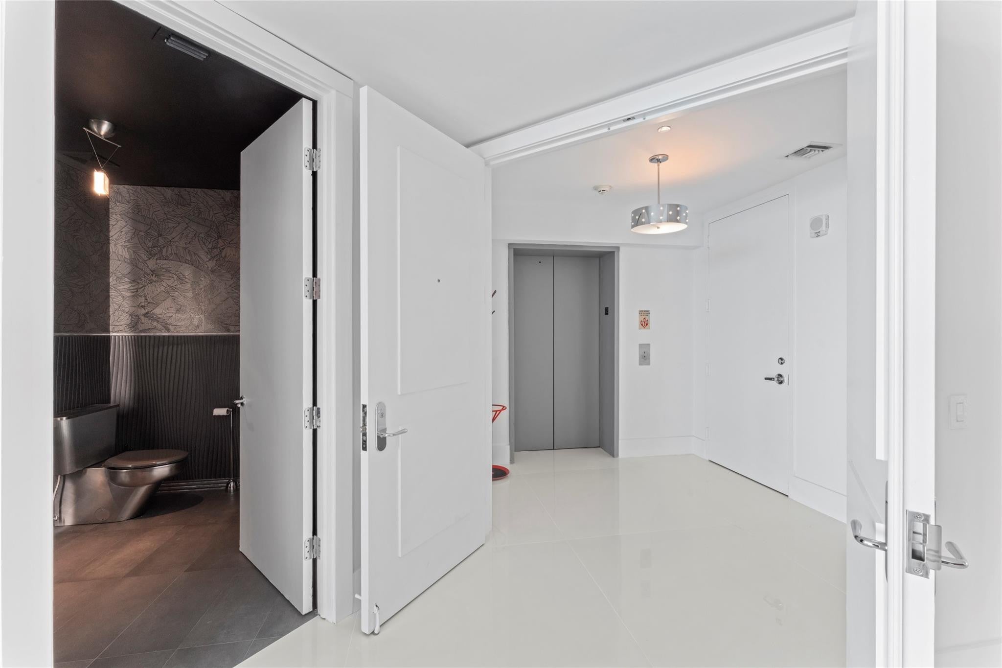 5959 COLLINS Avenue 1203