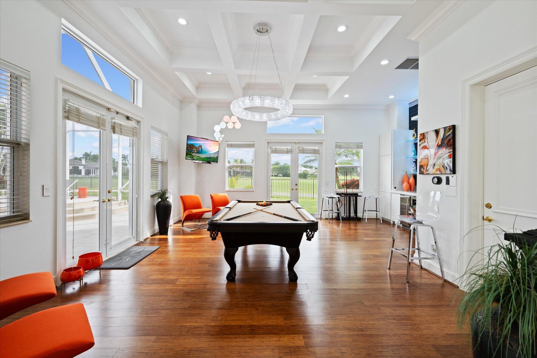 BREAKERS WEST - Residential