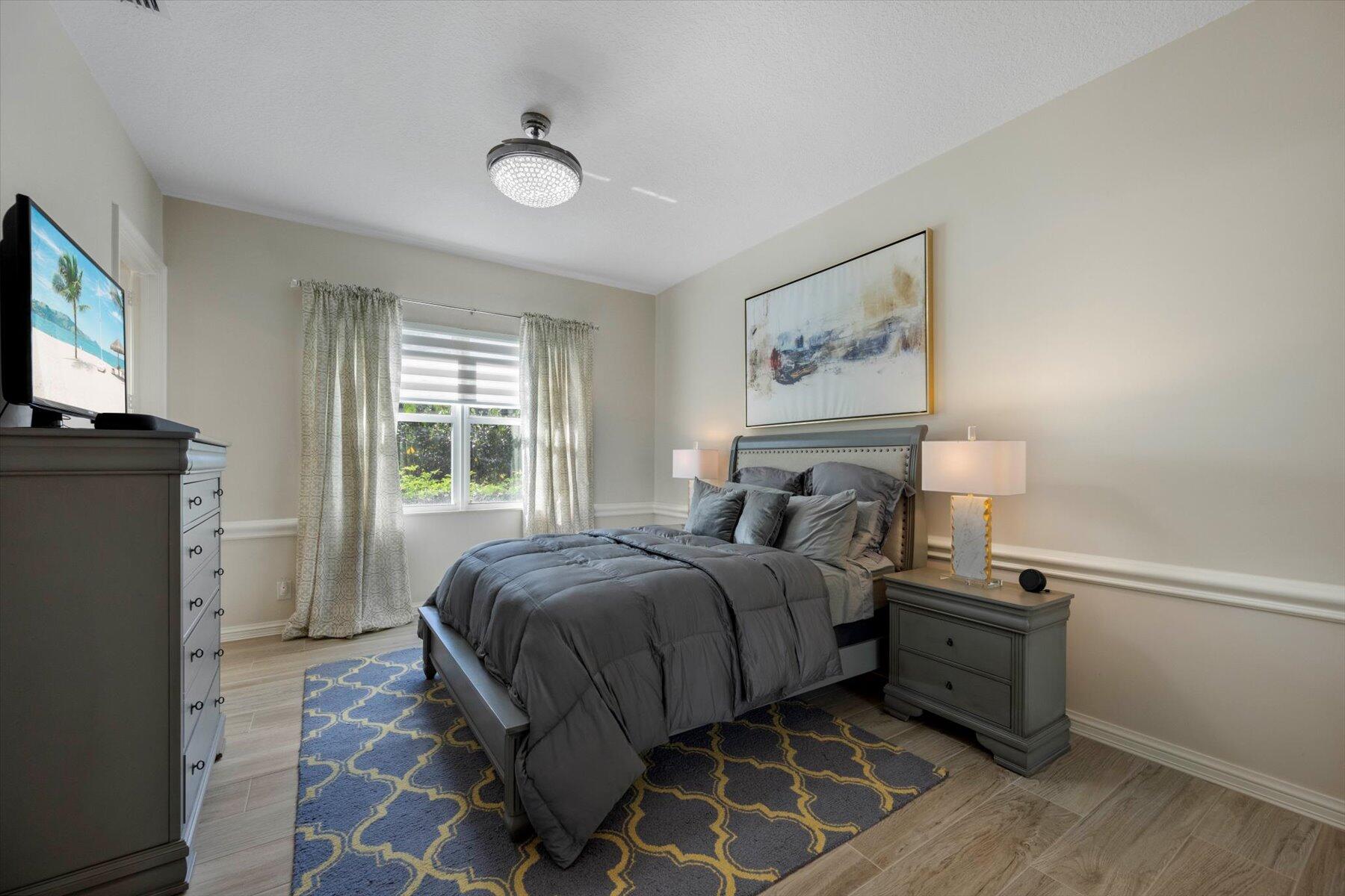 BREAKERS WEST - Residential