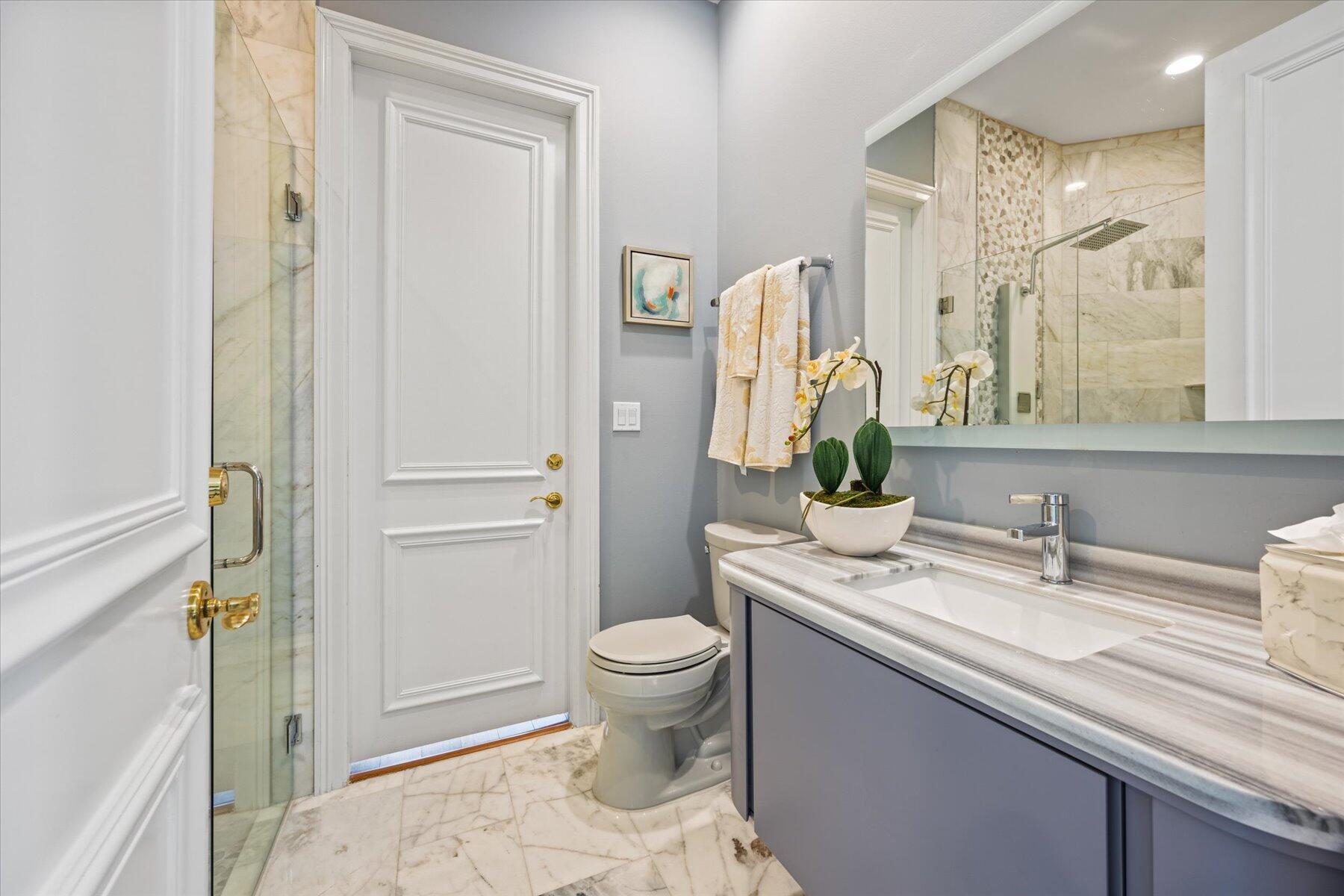 BREAKERS WEST - Residential