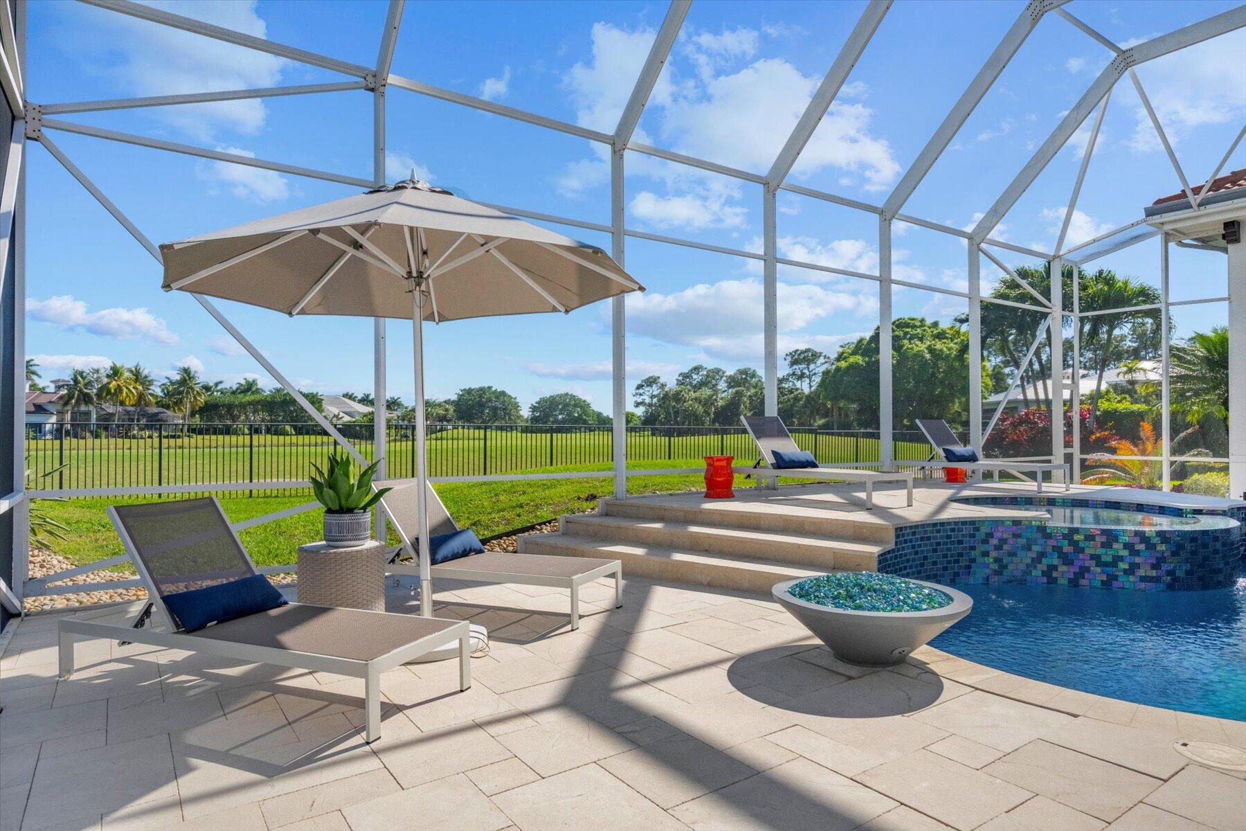 BREAKERS WEST - Residential