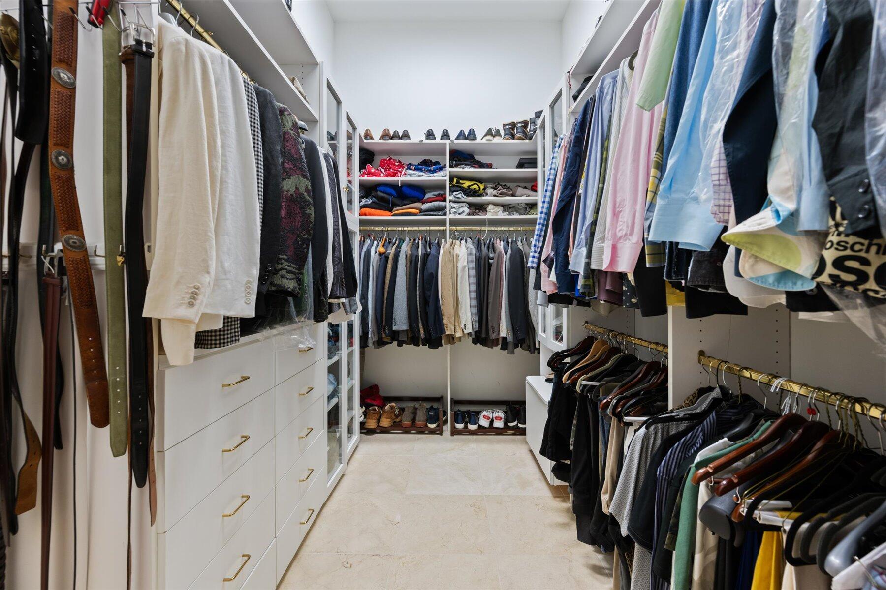 BREAKERS WEST - Residential